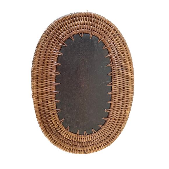 Indonesian Lombok woven reed grass basket trinket box with carved frog lid. - Picture 3 of 9